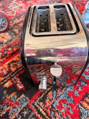 Chrome 2-Slice Toaster - Polished Stainless Steel